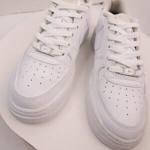 Nike Air Force 1 Low LE Triple White GS DH2920-111 Grade School Size 6Y